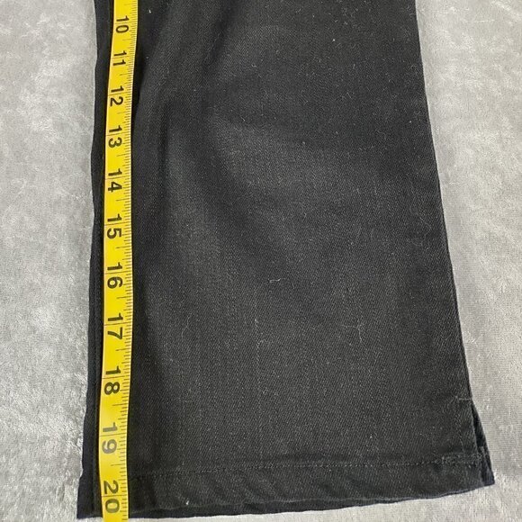 Chaps Black Capris Size 6 - Picture 6 of 8